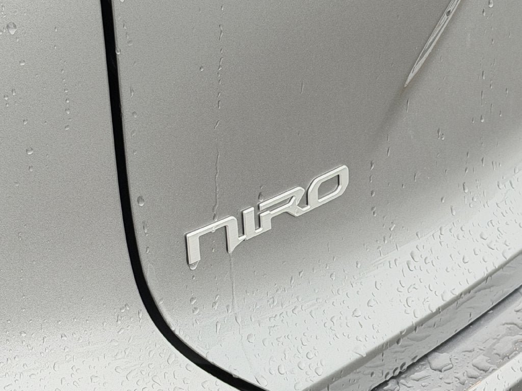 Used 2023 Kia Niro Wind FWD image 35