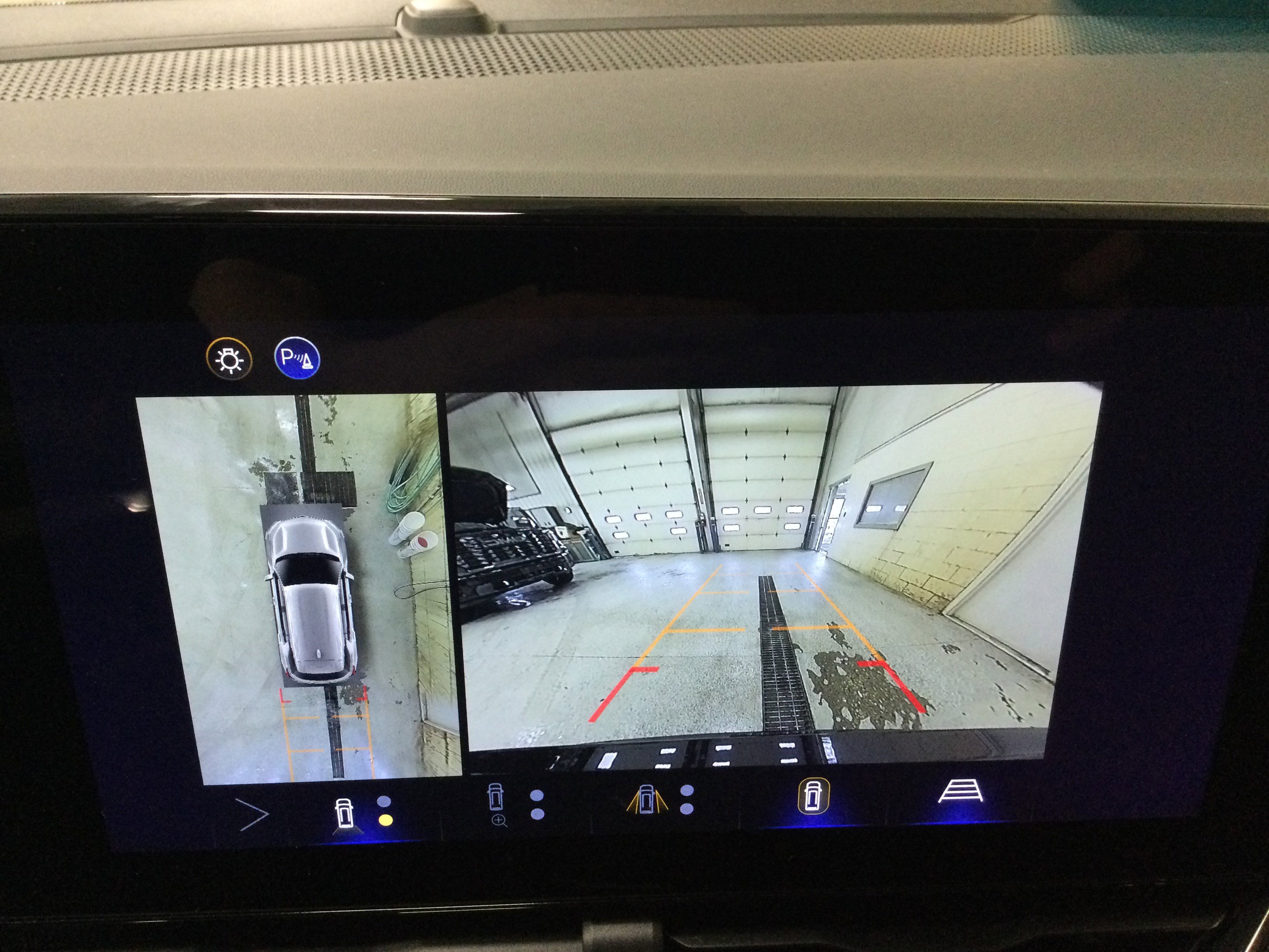 New 2026 Chevrolet Equinox RS w/ Convenience Package III image 17