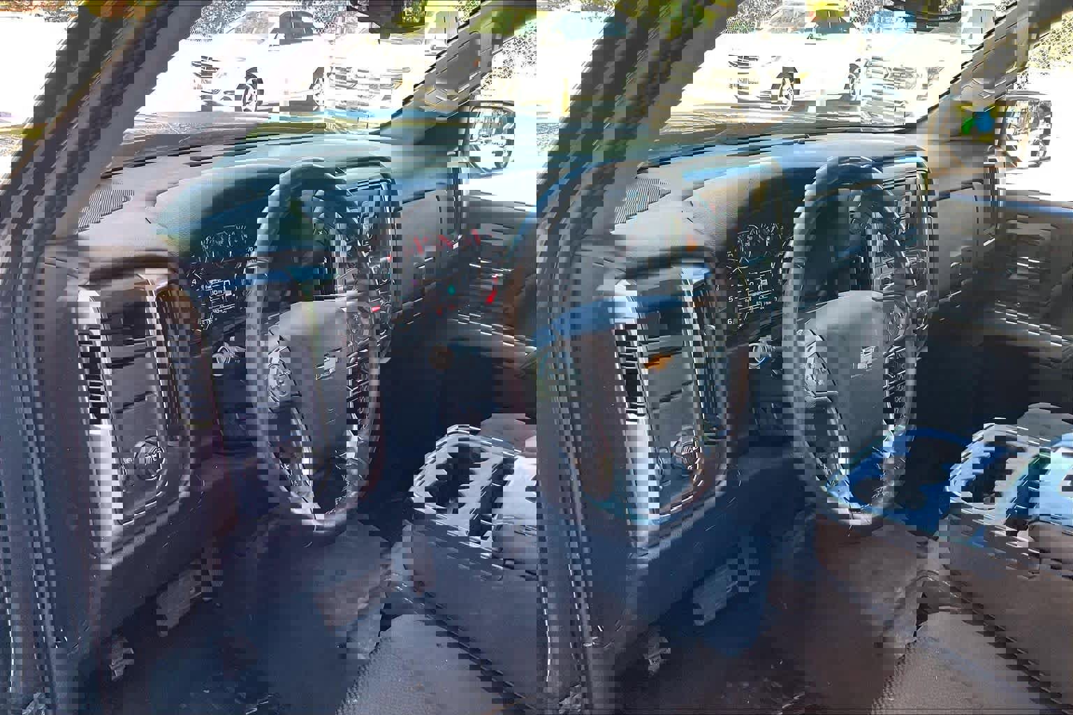 Used 2018 Chevrolet Silverado 1500 LT image 17