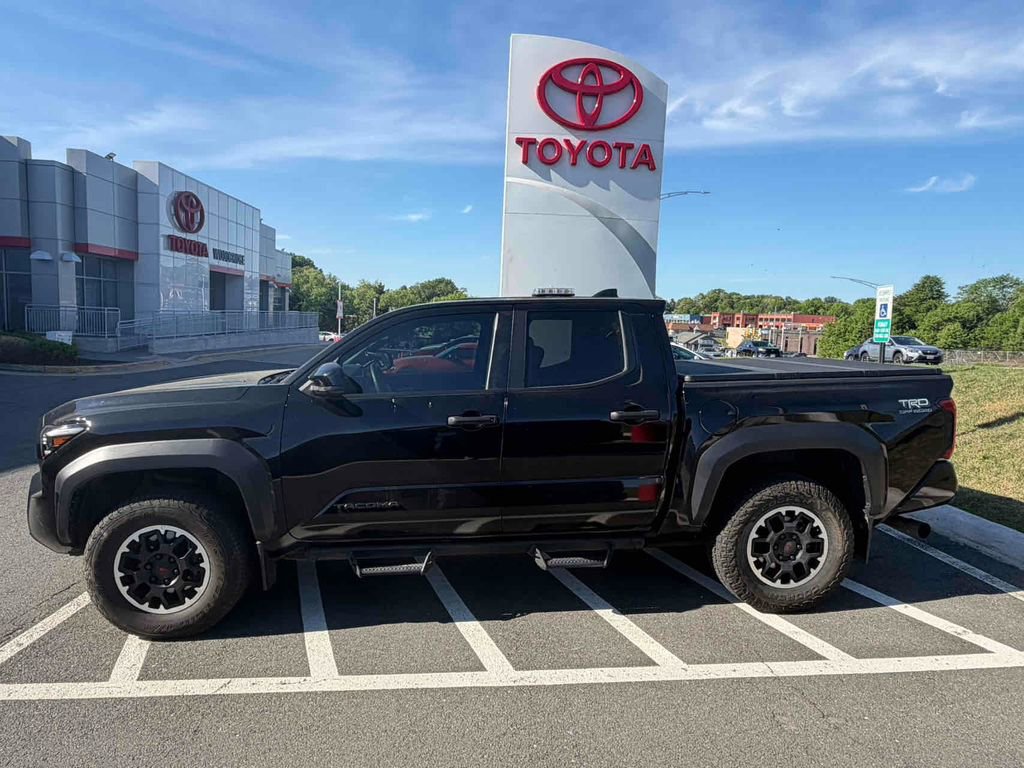 Used 2024 Toyota Tacoma TRD Off-Road AWD/4WD image 7