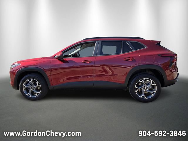 Certified 2025 Chevrolet Trax LT w/ LT Convenience Package image 2