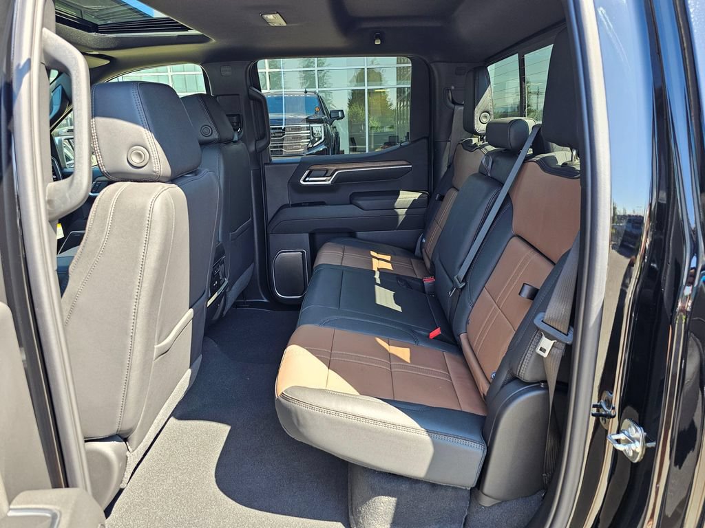 New 2026 Chevrolet Silverado 1500 High Country w/ Technology Package AWD/4WD image 17