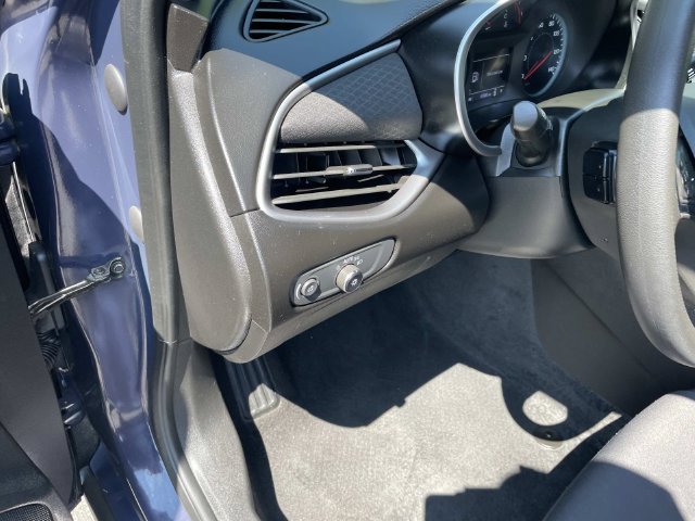 Used 2025 Chevrolet Malibu LT FWD image 25