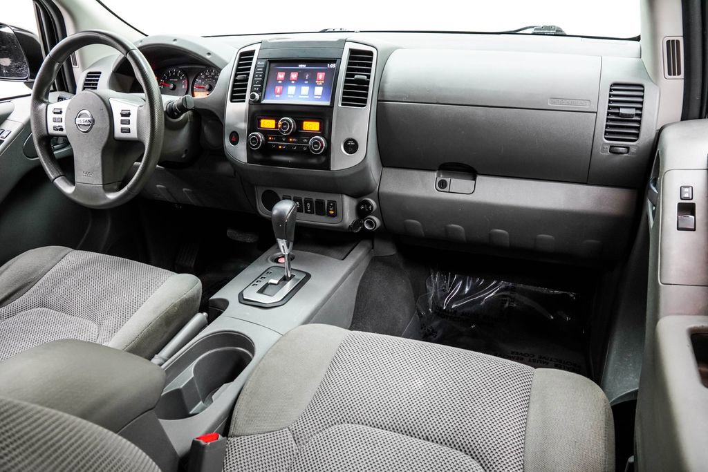 Used 2020 Nissan Frontier SV w/ Midnight Edition Floor Mats image 17