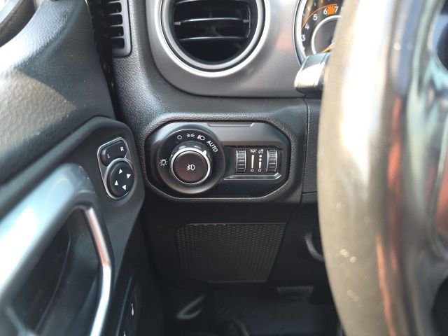 Used 2021 Jeep Wrangler Unlimited Sport w/ Sun And Sound Package AWD/4WD image 18