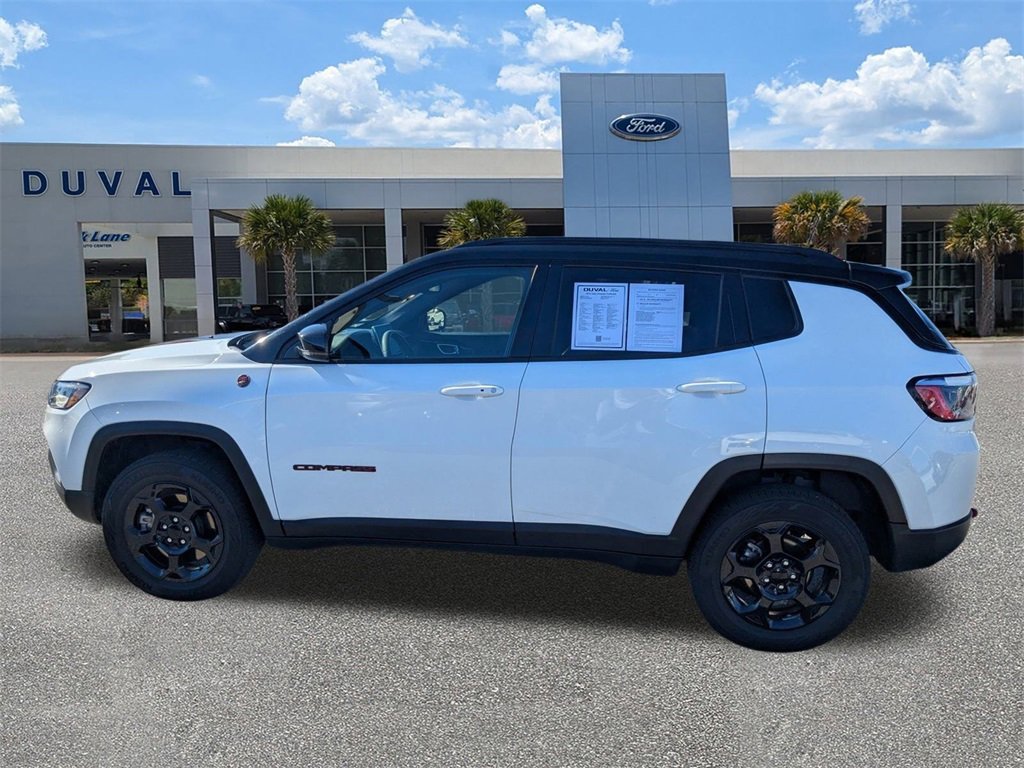 Used 2024 Jeep Compass Trailhawk image 7