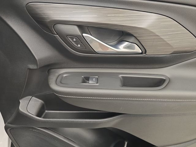 Used 2024 GMC Terrain SLE FWD image 11