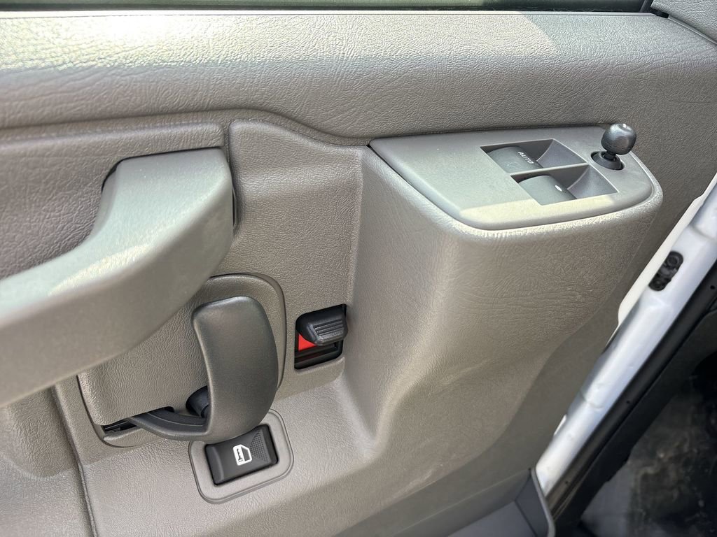 New 2025 Chevrolet Express 3500 Extended w/ Driver Convenience Package RWD image 20