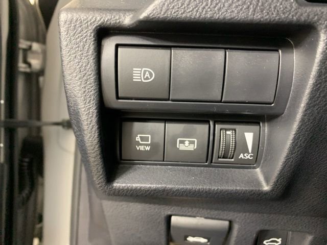 Used 2025 Lexus IS 500 w/ F-Sport Performance image 19