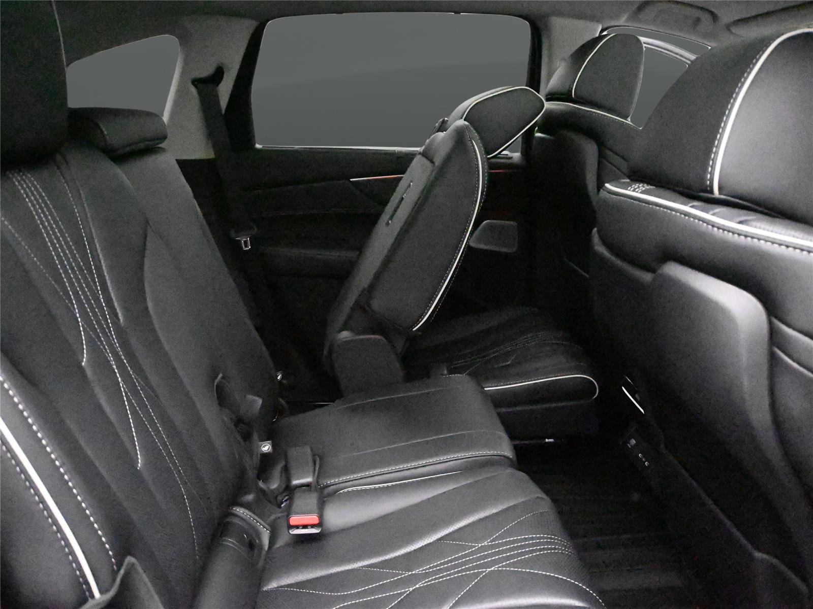 Certified 2026 Acura MDX SH-AWD w/ Advance Package image 17