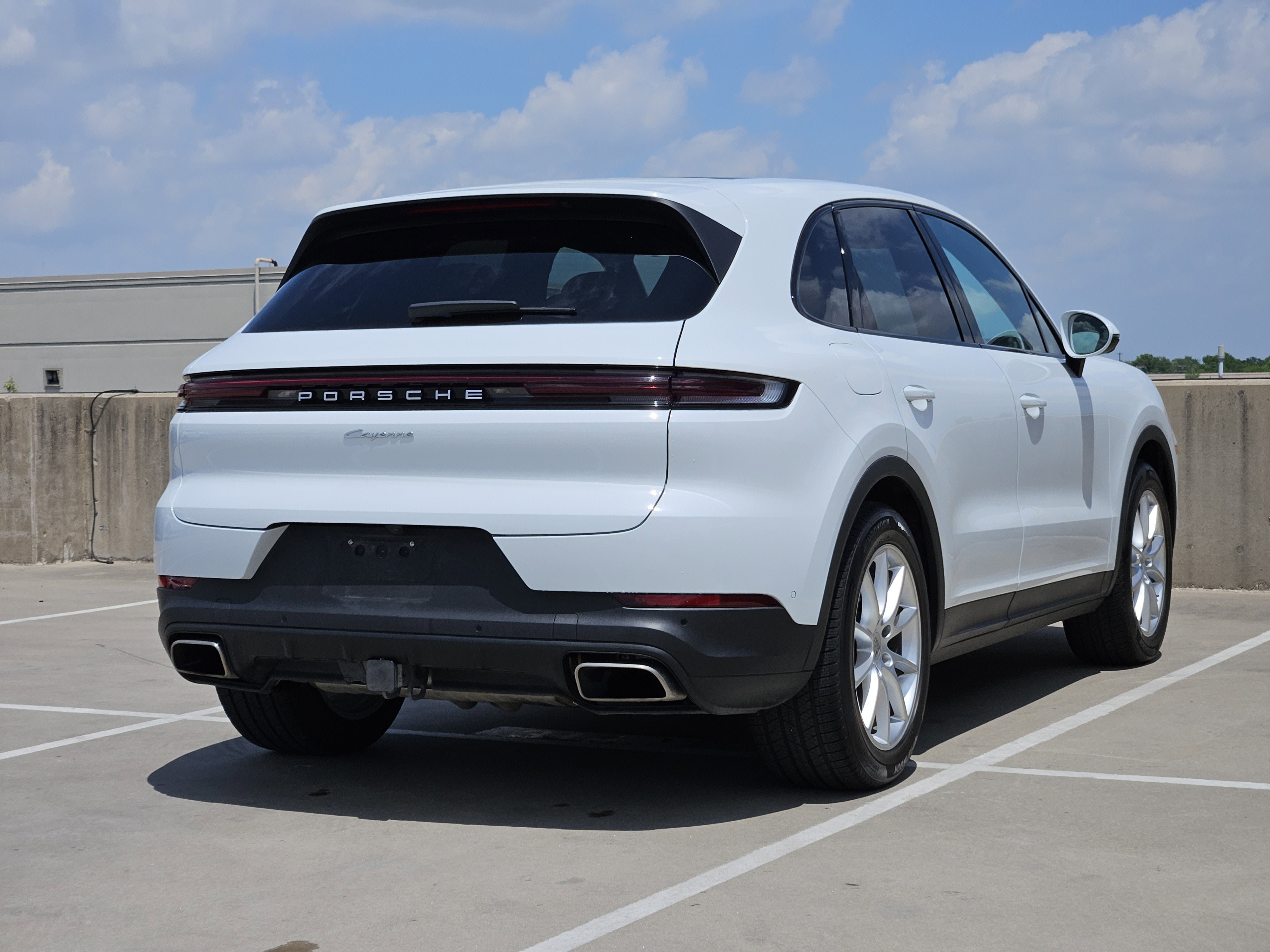 Certified 2024 Porsche Cayenne AWD/4WD image 8