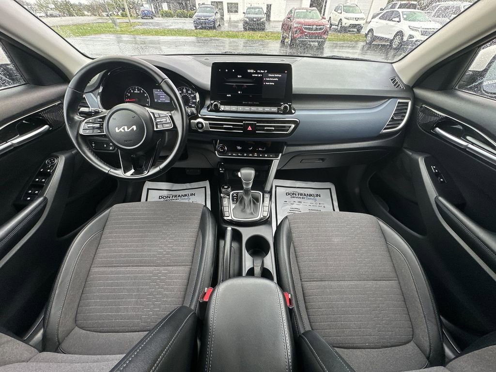 Used 2022 Kia Seltos S image 21
