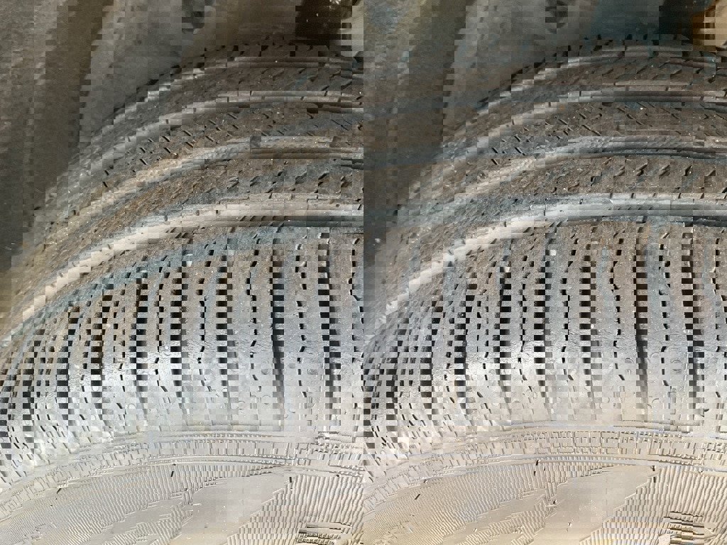 Used 2023 Toyota Highlander XLE image 26