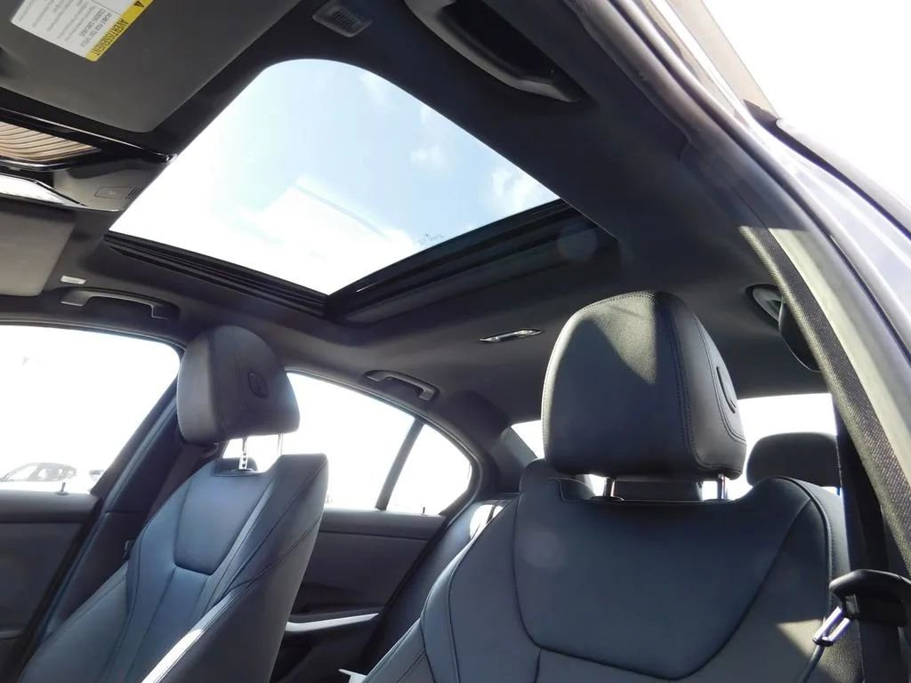 Used 2021 BMW 330e xDrive w/ Driving Assistance Package image 18