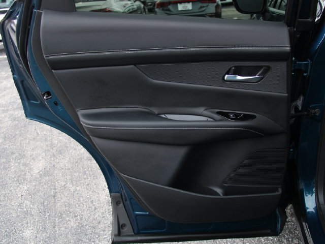 Certified 2025 Nissan Murano SL w/ Cargo Package AWD/4WD image 26
