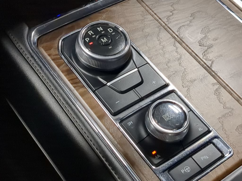 Used 2019 Ford Expedition Max Platinum AWD/4WD image 36