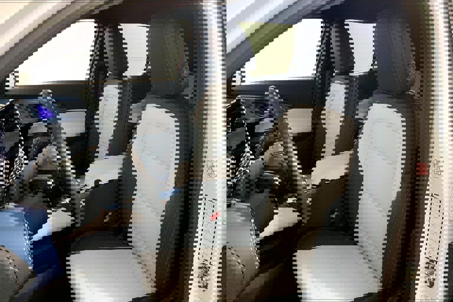 Used 2025 Chevrolet Equinox EV LT FWD image 22