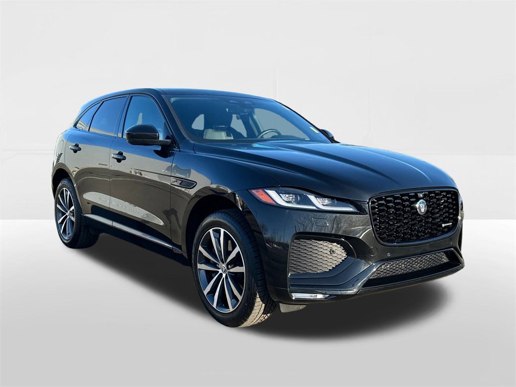 Used 2025 Jaguar F-PACE R-Dynamic S image 5