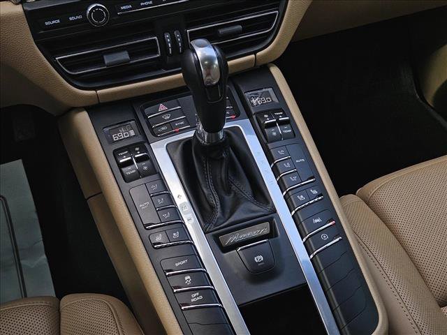 Used 2020 Porsche Macan AWD/4WD image 20