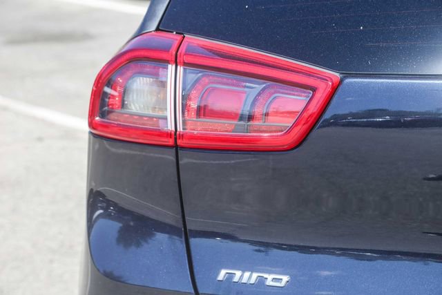 Used 2019 Kia Niro EX image 11