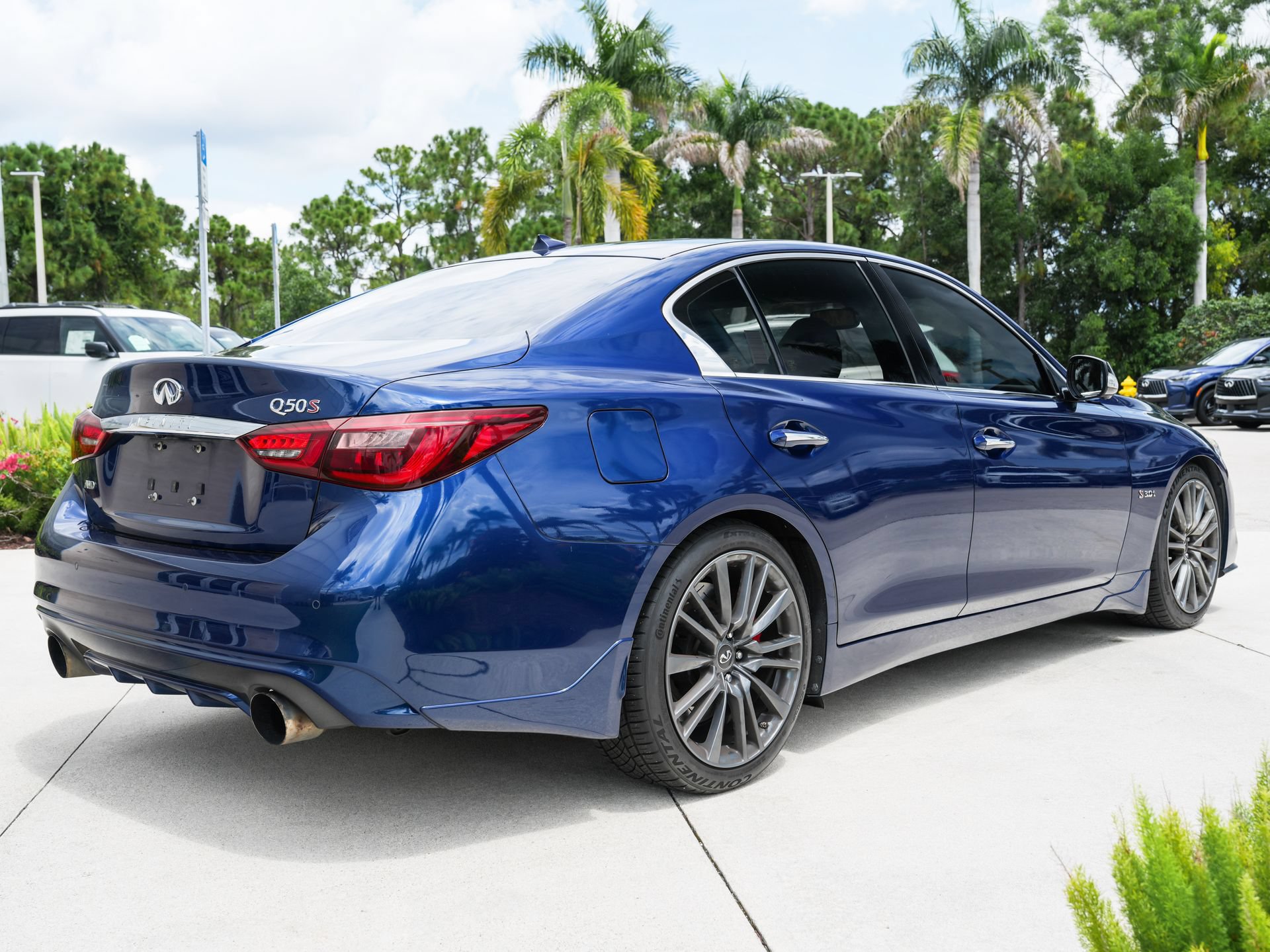 Used 2018 INFINITI Q50 Red Sport 400 w/ Sensory Package (Sport) AWD/4WD image 10