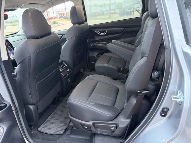 Used 2025 Subaru Ascent Limited AWD/4WD image 17