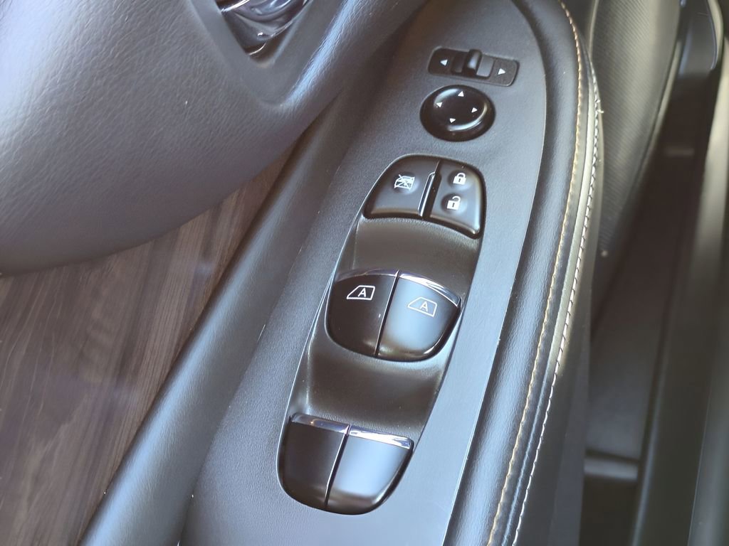 Certified 2023 Nissan Murano Platinum w/ Cargo Package image 26