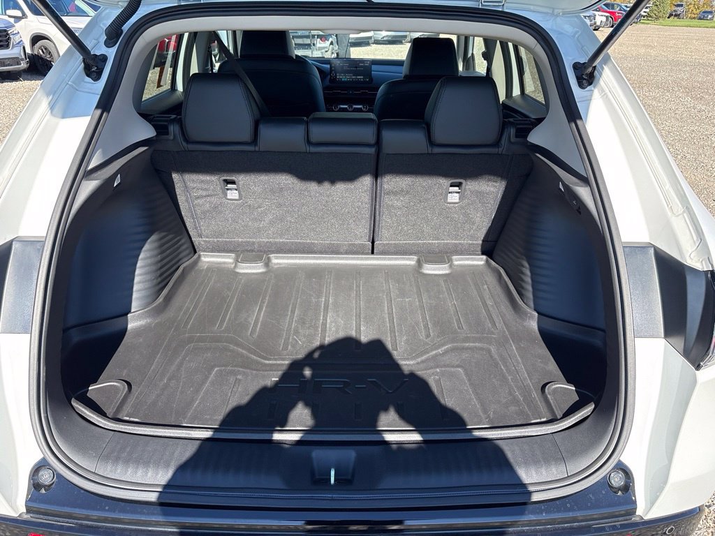 Used 2024 Honda HR-V EX-L image 11