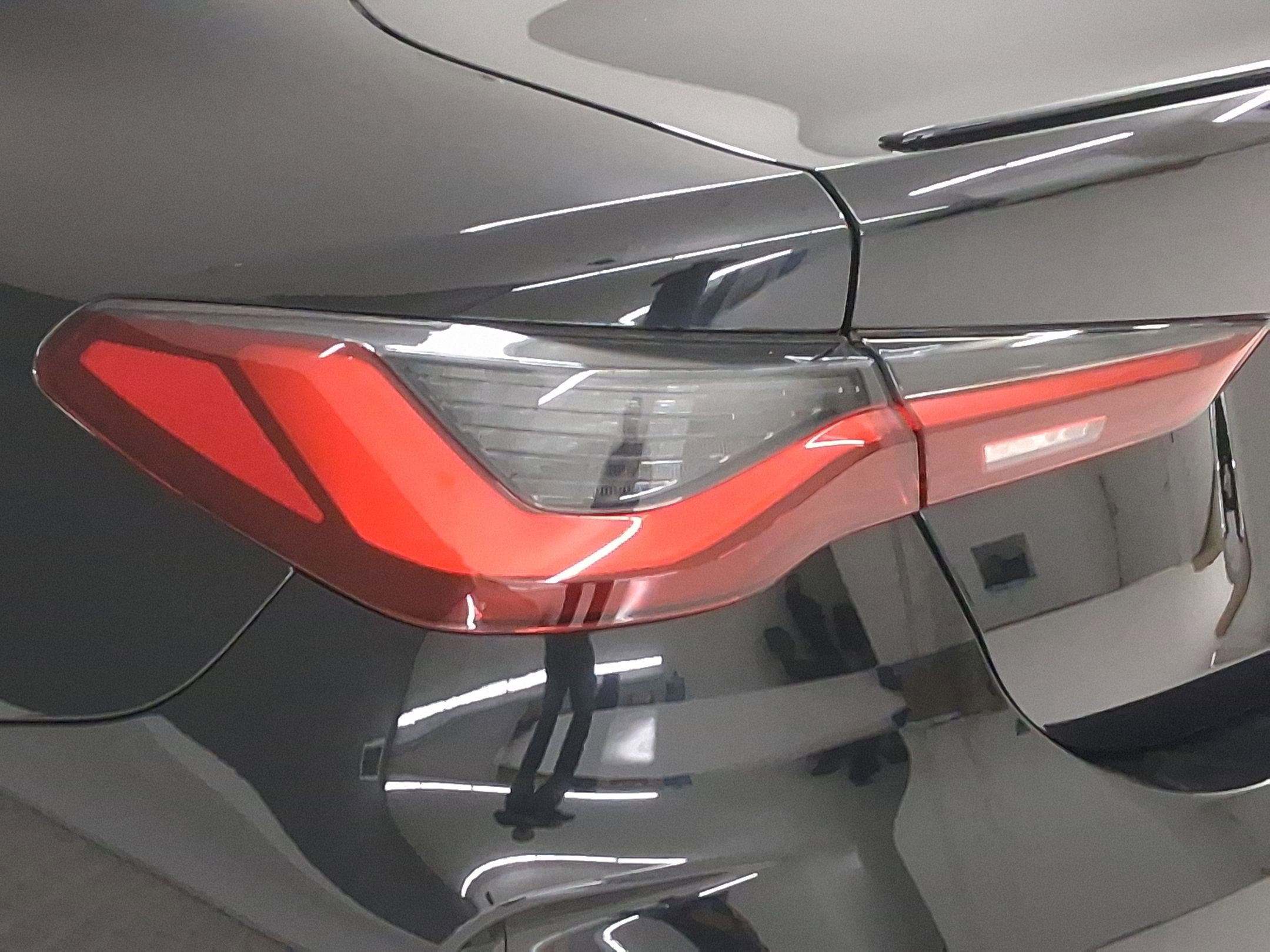 Used 2023 BMW 430i Coupe w/ M Sport Package image 11