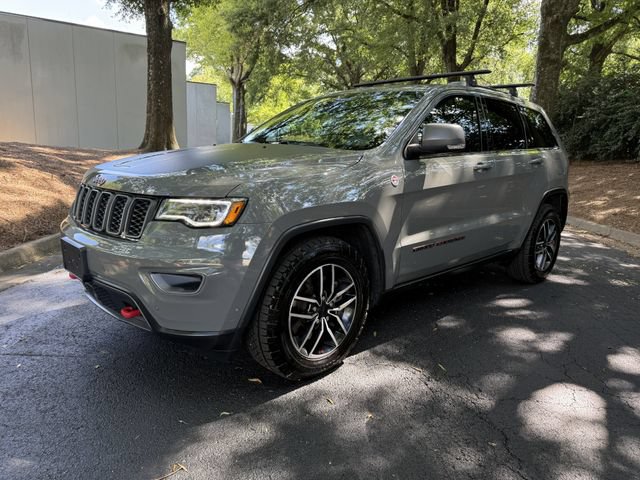 Used 2021 Jeep Grand Cherokee Trailhawk w/ Trailhawk Luxury Group AWD/4WD image 2