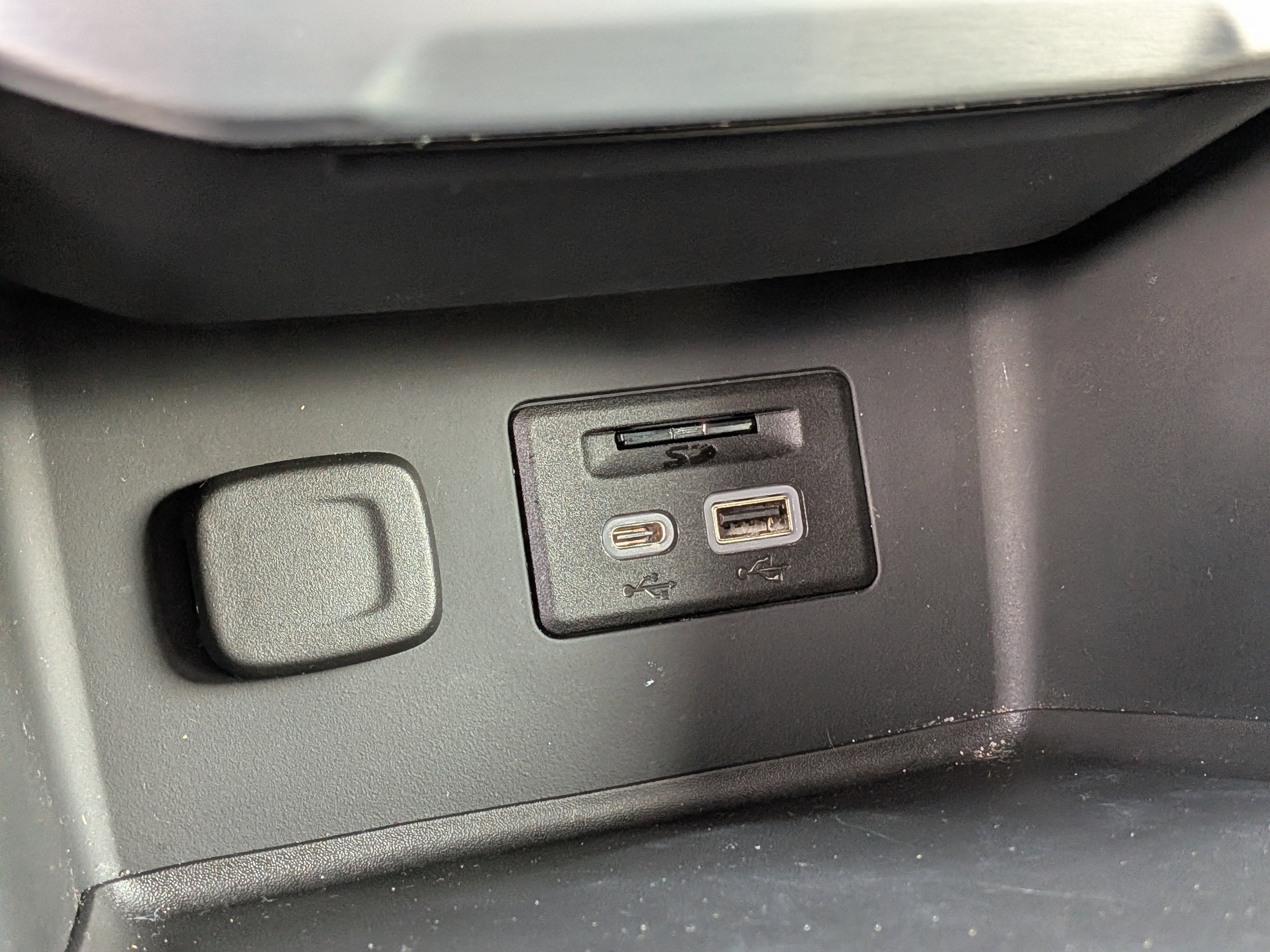 Used 2021 GMC Acadia SLT image 31