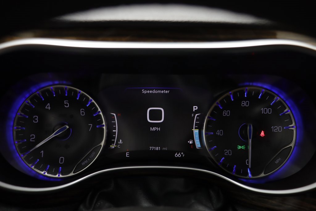 Used 2021 Chrysler Pacifica Pinnacle image 8