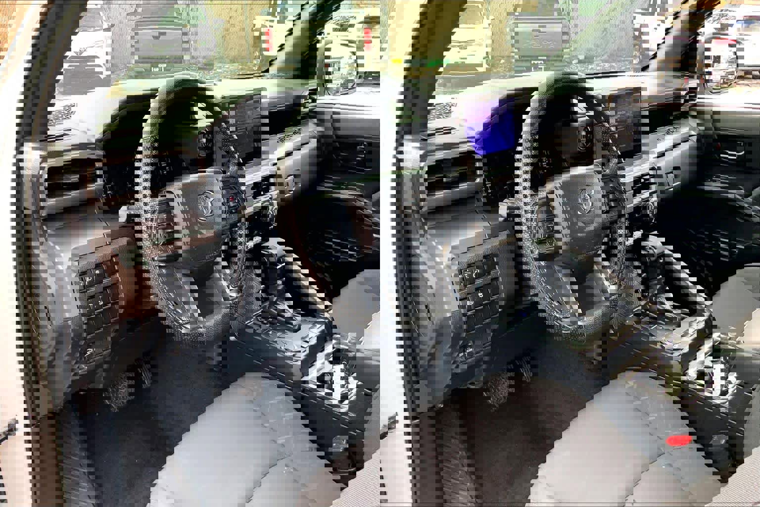 Used 2024 Toyota Tacoma SR5 image 16