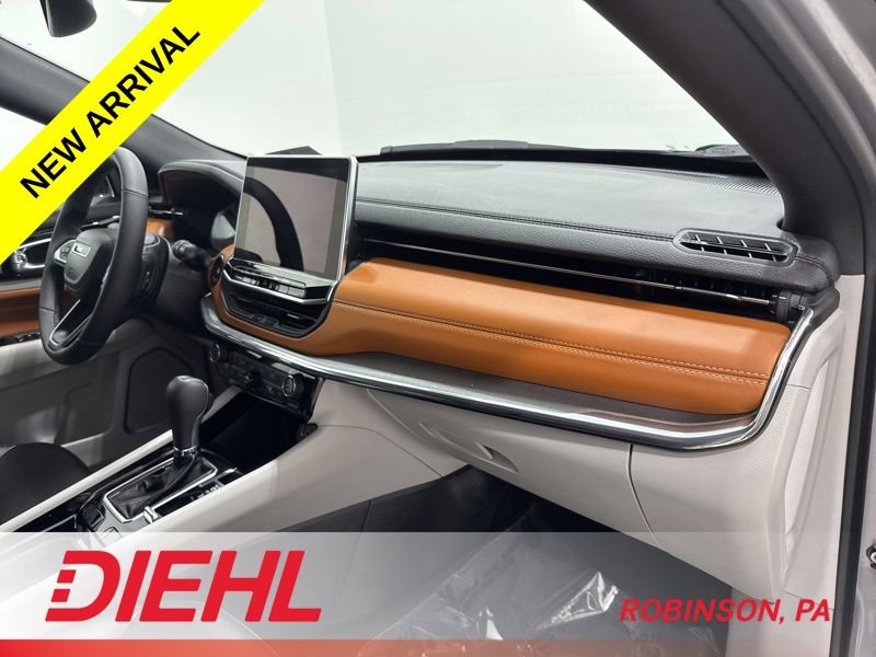 Certified 2024 Jeep Compass Limited image 15