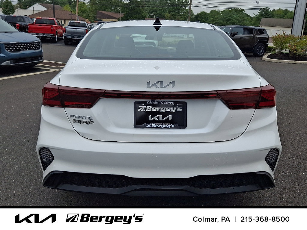 Certified 2023 Kia Forte LXS FWD image 6