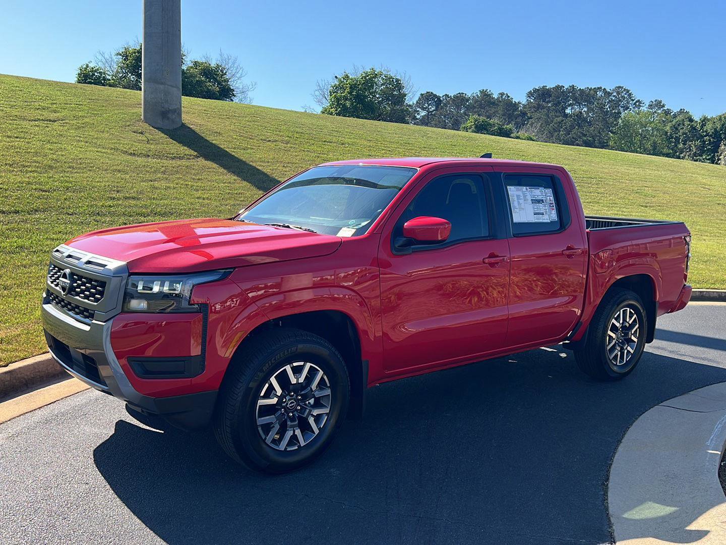 New 2026 Nissan Frontier SV w/ SV Convenience Package