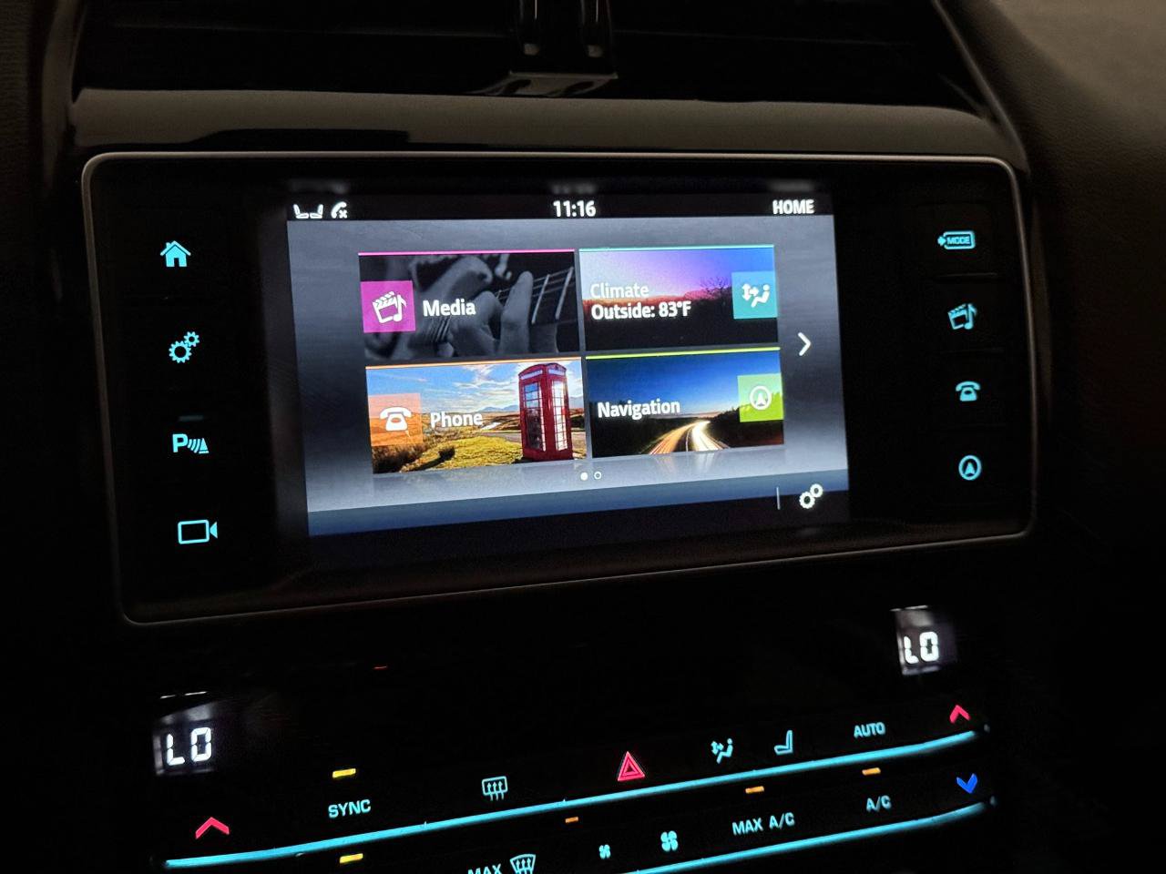 Used 2017 Jaguar F-PACE Prestige AWD/4WD image 32
