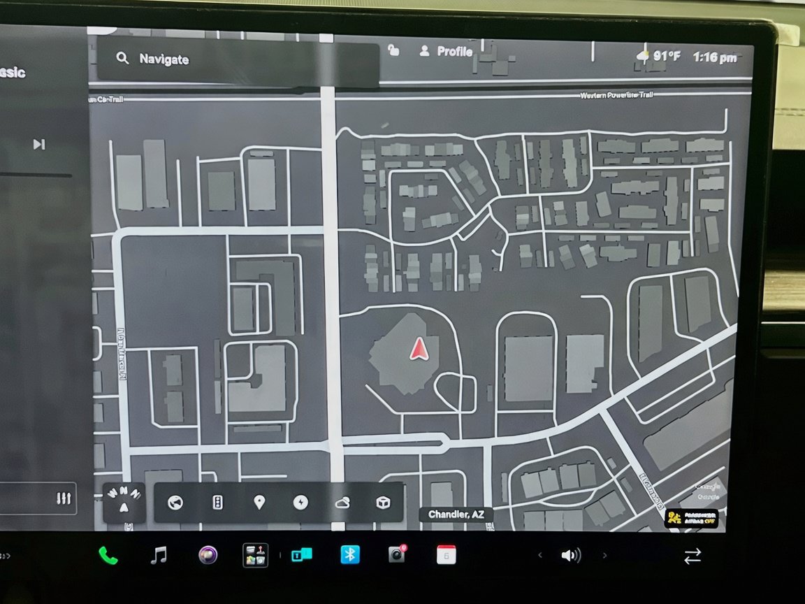 Used 2025 Tesla Model X AWD/4WD image 9