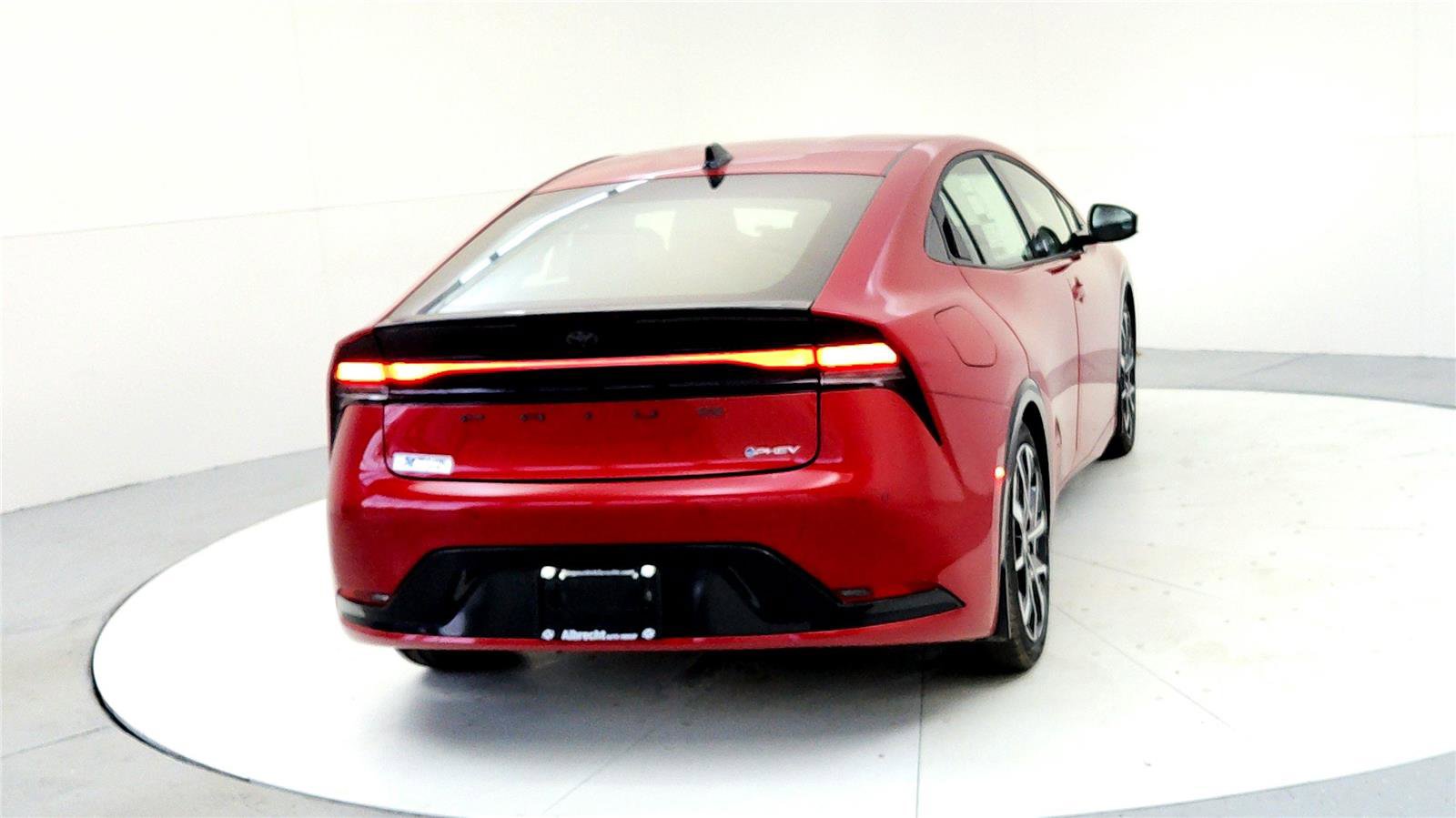 New 2026 Toyota Prius Plug-In Hybrid image 5