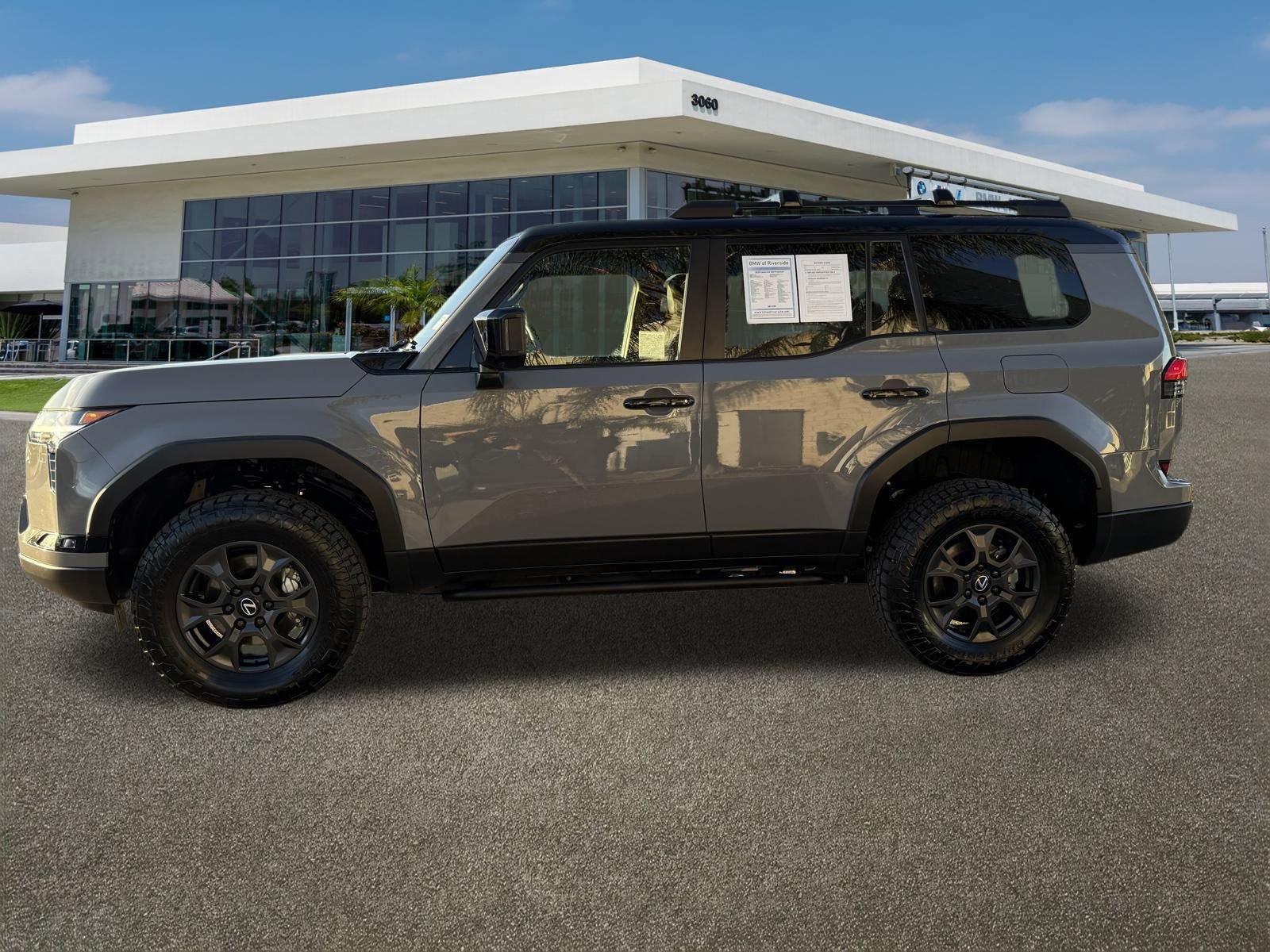 Used 2025 Lexus GX 550 image 6