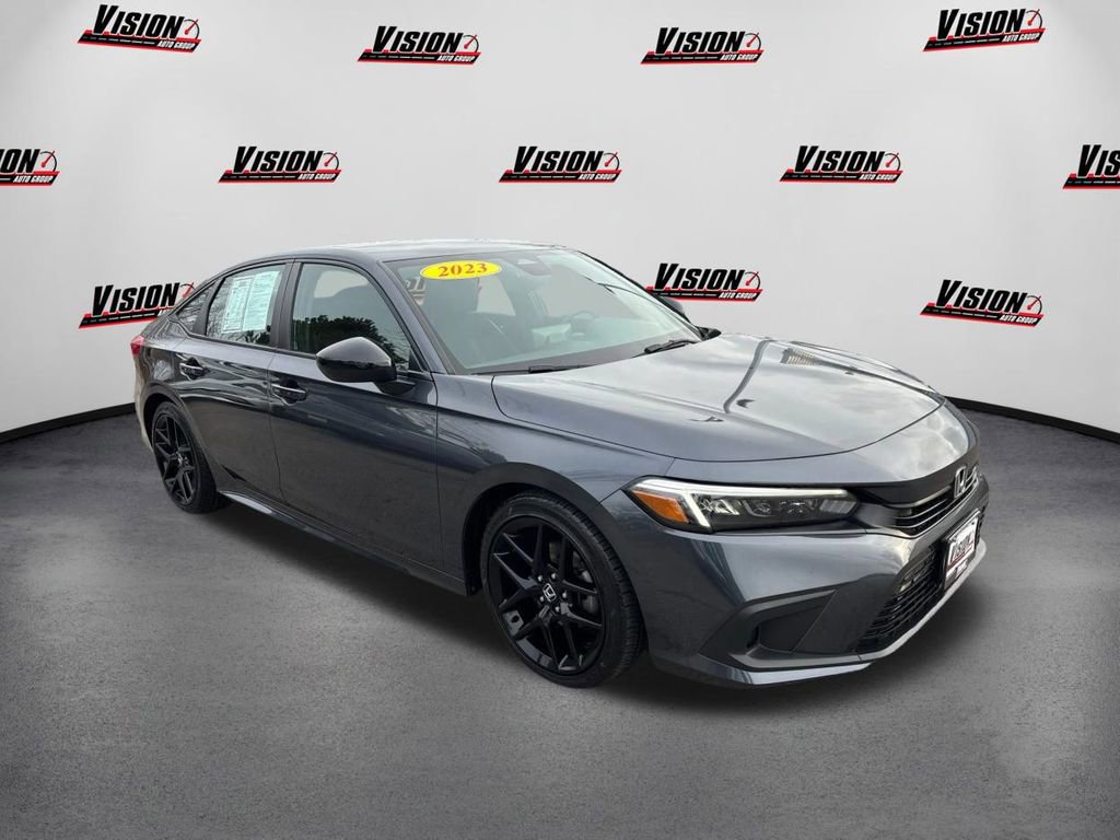Used 2023 Honda Civic Sport image 3