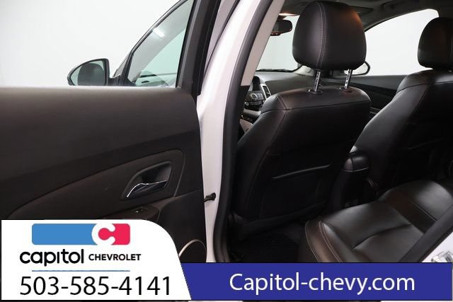 Used 2016 Chevrolet Cruze LTZ w/ Sun, Sound and Sport Package FWD image 31