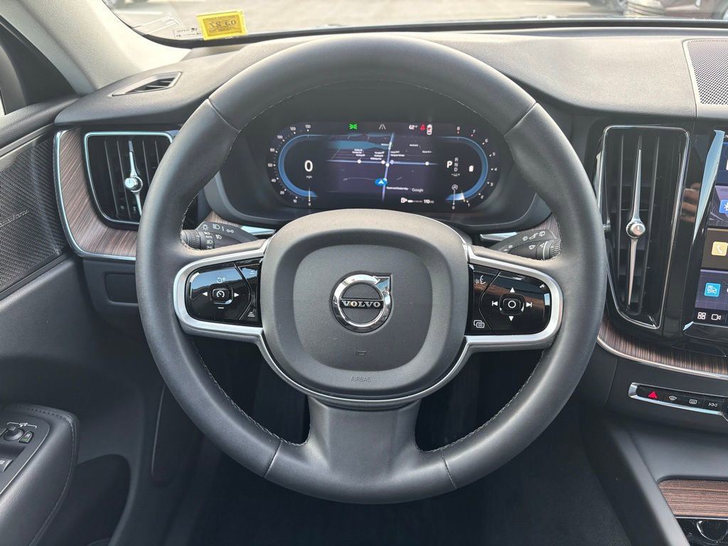 Certified 2023 Volvo XC60 B5 Plus w/ Climate Package image 7