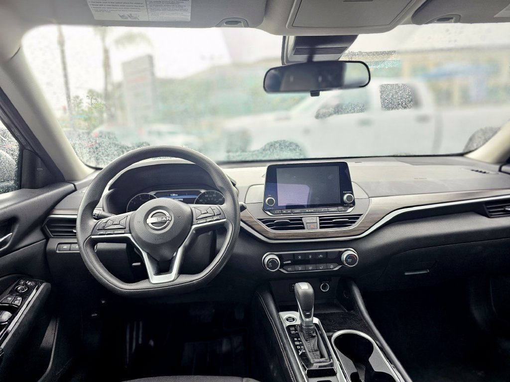 Used 2023 Nissan Altima 2.5 SV AWD/4WD image 36