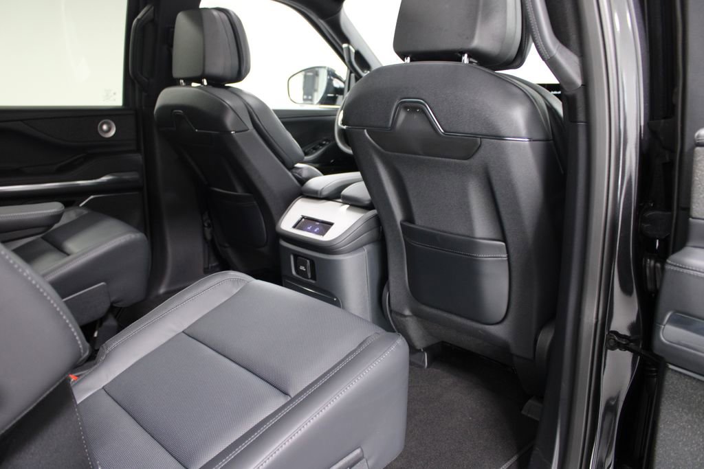 New 2026 Lincoln Navigator L Reserve image 36