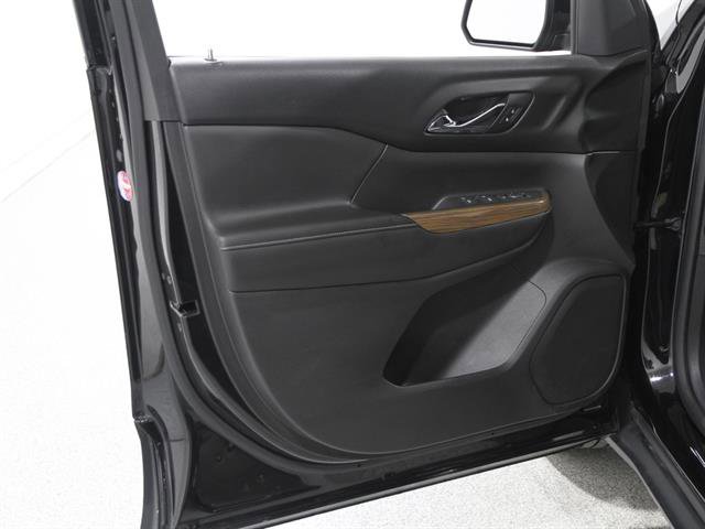 Used 2017 GMC Acadia SLE image 4