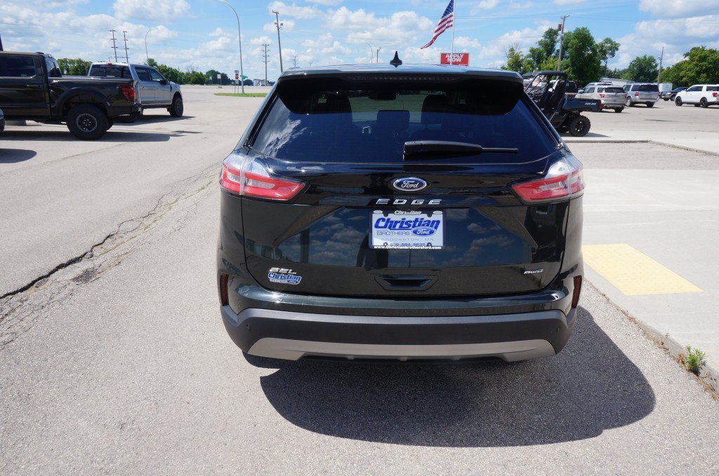 Used 2023 Ford Edge SEL w/ Convenience Package AWD/4WD image 4