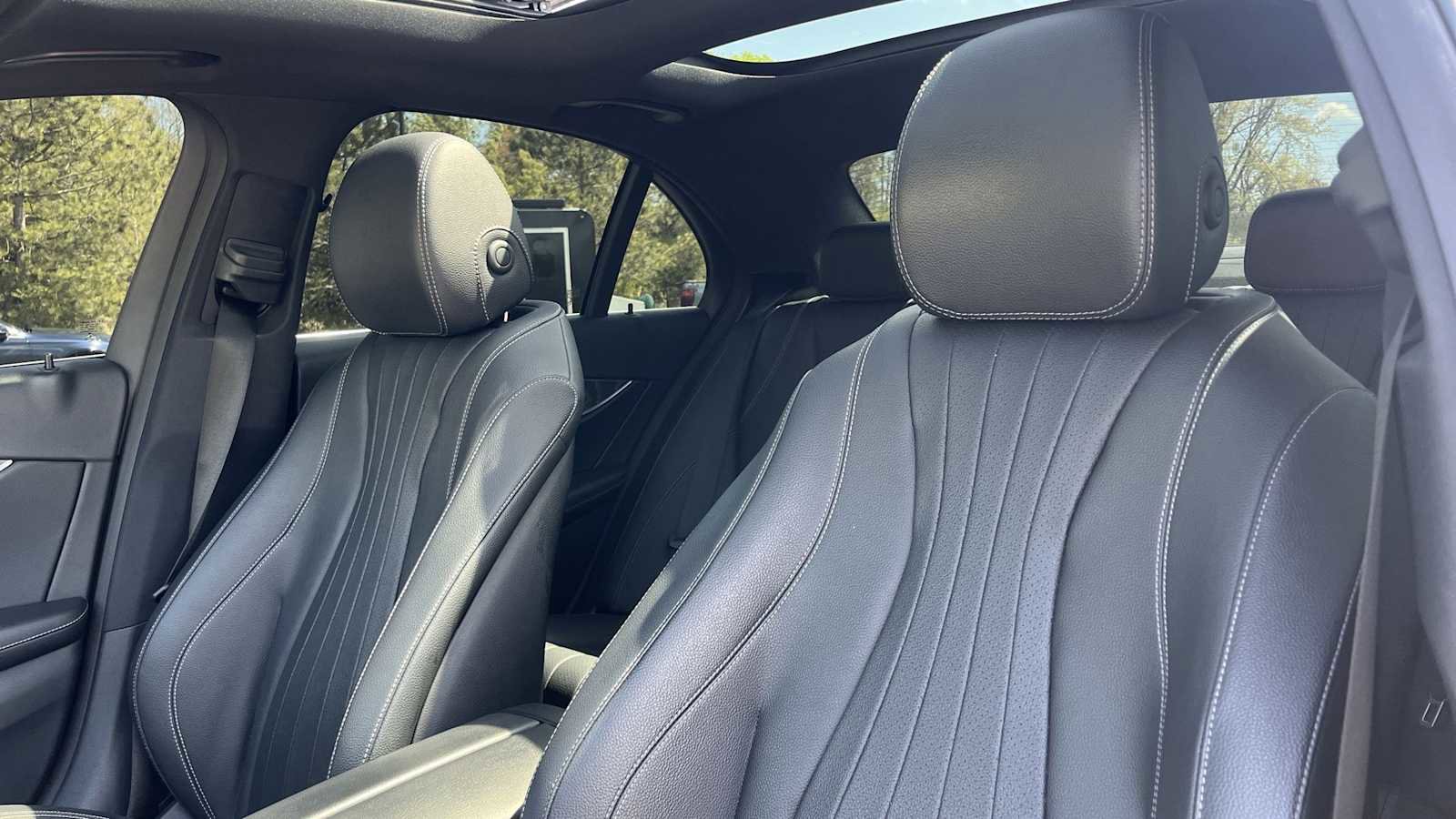 Used 2021 Mercedes-Benz E 350 4MATIC Sedan image 28