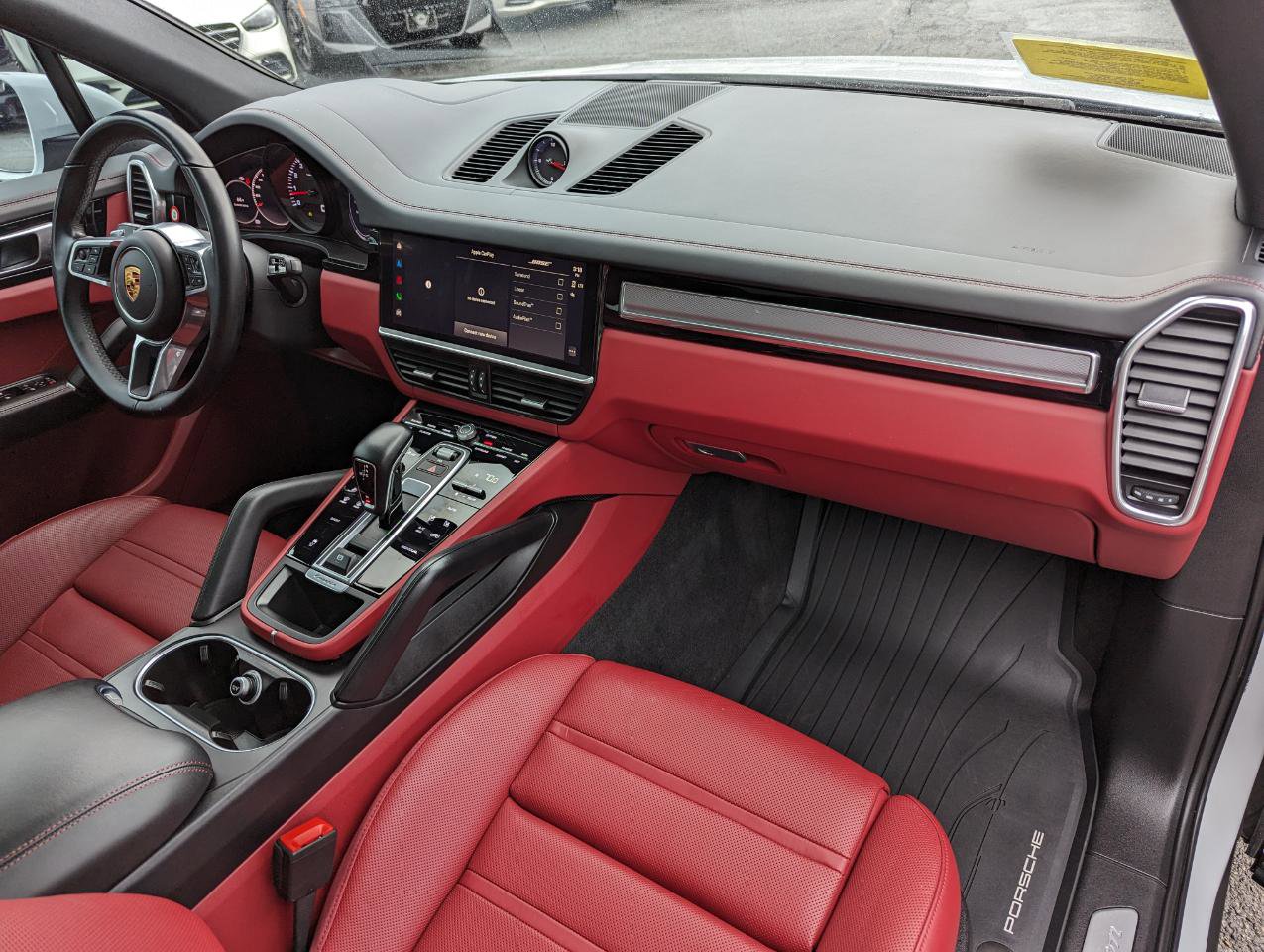 Used 2023 Porsche Cayenne Platinum Edition image 34