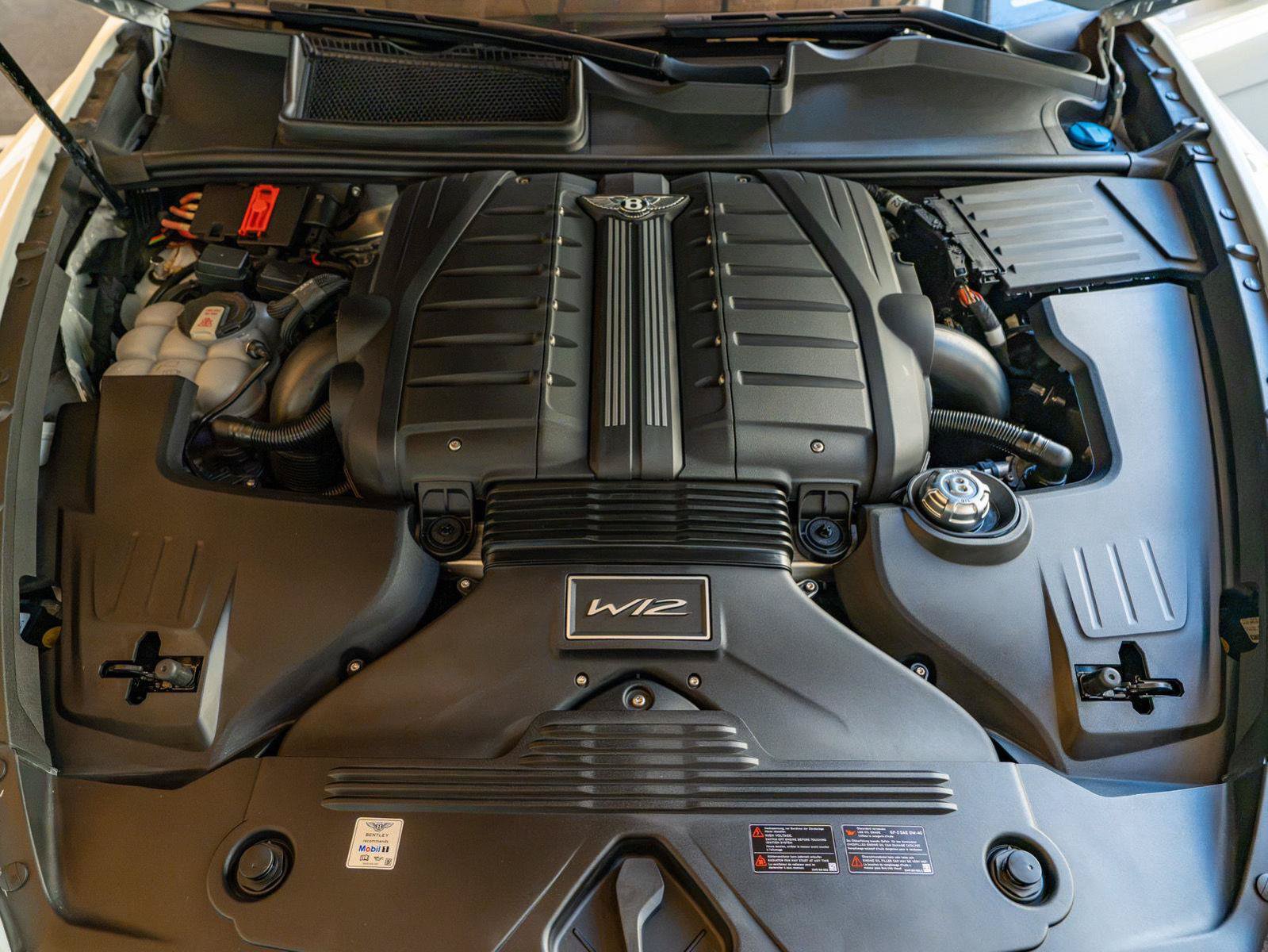 Used 2022 Bentley Bentayga Speed AWD/4WD image 35